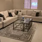 كنب وطاولة كبيره و 3 ط خدمه