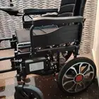 عربيه كهربائيه مع كامل اغراضه نظيفه جدا جدا للبيع