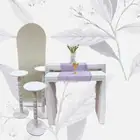 طاولات للإيجار