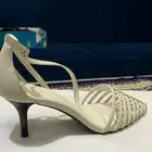 احذيه نسائيه راقيه احذيه سهرات للبيع الكمية اللي في الصور