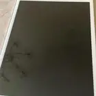 iPad جديد مستعمل ما كسر ولا كسرة بس يحتاج له تنظيف من محل