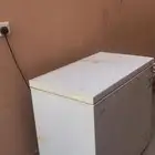 فريزر للبيع حجم متوسط شركة المنيع( او استبدال بمكيف سبيليت)