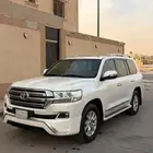 لاندكروزر 2018 نضيف