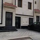 للبيع شقه أرضيه 5 غرف حي أحد نظيفه جدا