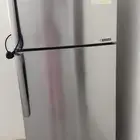 ثلاجه لللبيع