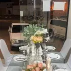 طاولات عشاء قزاز مع التنسيق للايجار