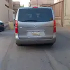 للإيجار الشهري
