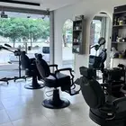 محل حلاقة للبيع   فرصة استثمارية ذهبية