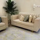 كنب وزوليه وطاولات للبيع نظظيفه