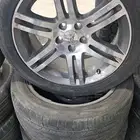 جنوط دوج تشالجر نضيفه جدا مع كفراتها