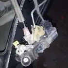 اصلاح سنترلوك جميع انواع السيارات ضمان سنه