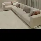 يوجد تنجيد جميع انواع الكنب والكراسي والستائر على حسب الطلب