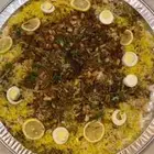زربيان عدني لحم او دجاج على اصوله مع السلطات والعشار اليمني