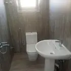 السلام عليكم موجود معلم سباكه ولياسه وتشطيب كامل في جميع أنح