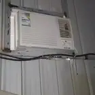 ثلاث مكيفات شباك واحد اسبليت
