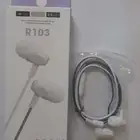 سماعات و شواحن السعر 4 ريال