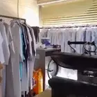 معلم مغسله يبحث عن عمل خبره في الغسيل والكوي والاستلام