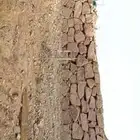بكلين لبناءالحجر و قص الاراضي