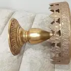 حامل كيك معدني ذهبي