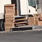 عمال تحميل وتنزيل عفش وفك غرف نوم وتركيب