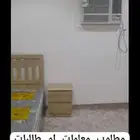 3 غرف بحمام ومطبخ مشترك مفروشة في بيت شعبي شمال سوق العليان