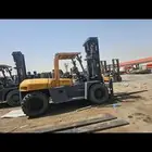 رافعات شوكيه للايجار