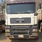 عدد 6 شاحنات مان موديل 2009