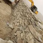 بكلين لبناءالحجر و قص الاراضي
