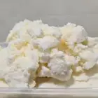 زبدة ماعز وحليب ماعز طازج يوميا