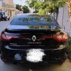 سيارة رينو