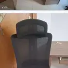 ثلاثه مكاتب واربعه مراسي