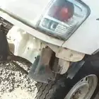 جنوط مع كفرات هايلكس يابانيه ب600.