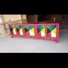 منضد تراثي متوفر جميع الأشكال والمقاسات