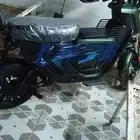 سكوتر دي ار نضيف جدا أغراضه كلها موجوده لواسبوع معي