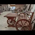 كرسي مع طاوله