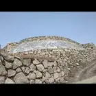 بوكلين لبناء الحجر وقص الاراضي وهدم العمائر القديمه