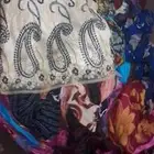 العدد الاثواب 50 ثوب بالوان مختلفه ومقاسات مختلفه