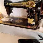 ماكينه خياطه ملابس