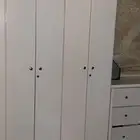 غرفة نوم 2سرير نفر ونص ودولاب كبير و2كومدينه ومكتبة ومراتب