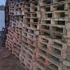 طبليات خشب وبلاستيك