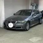 BMW E90 323i