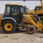يوجد لدينا للايجار رافعات شوكيه وجي سي بي ومان لفت وسيزر لفت