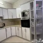 معلم فك وتركيب غرف النوم ودواليب ومطابخ مكه