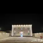 للبيع 12 شقة جديدة لها دخل شهري مقابل الجامعه