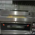 فرن بيتزا كهربائي و ثلاجة حفظ الحشوات البيتزا