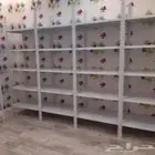 رفوف للبيع
