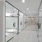 فني أعمال زجاج