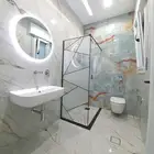 فني سباكة وكهرباء مصري في المدينة