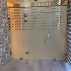 واجهات زجاج سكريت مكاتب