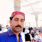 أريد عملا   سواء  كحارس  أو مزارع  أو فارس  أو نساج.